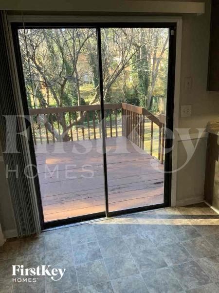 Foto del edificio - 3415 Sheree Trail