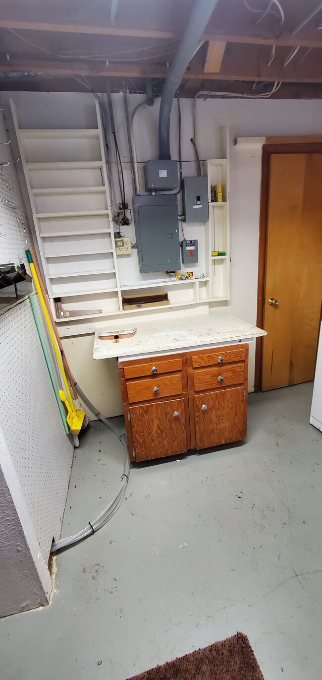 1604 Hanaford Ave, Bismarck, ND 58501 Townhome Rentals in Bismarck ND