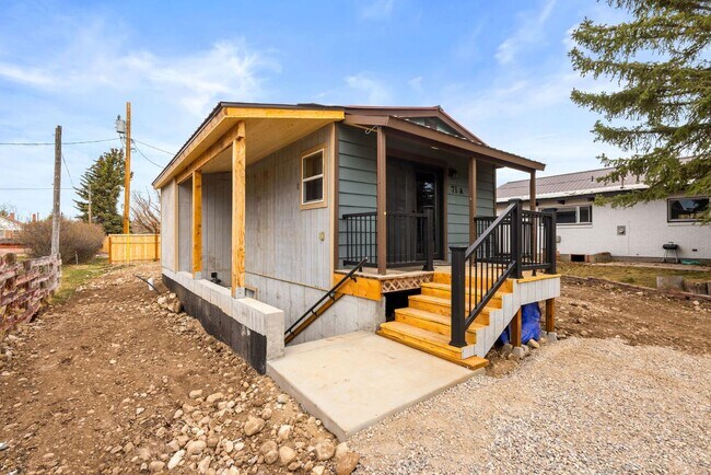 Building Photo - 71 E Ashley Ave