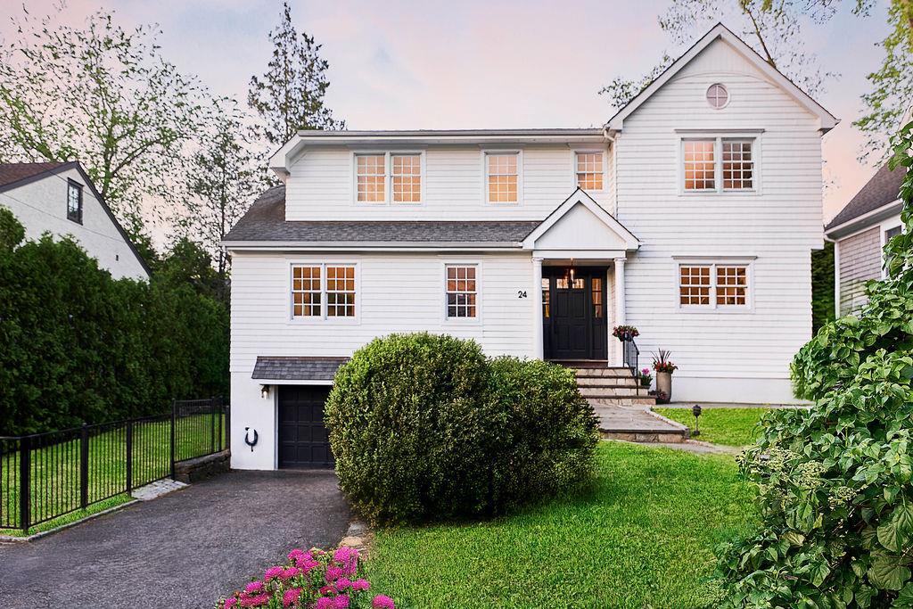 Primary Photo - 24 Lindbergh Ave