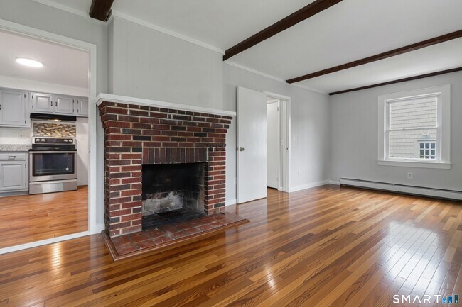 Building Photo - 87 Pine Hill Ave