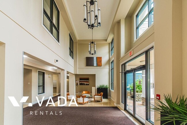 Building Photo - Edge 1 Bed Apartment Rental 324-13897 Fras...