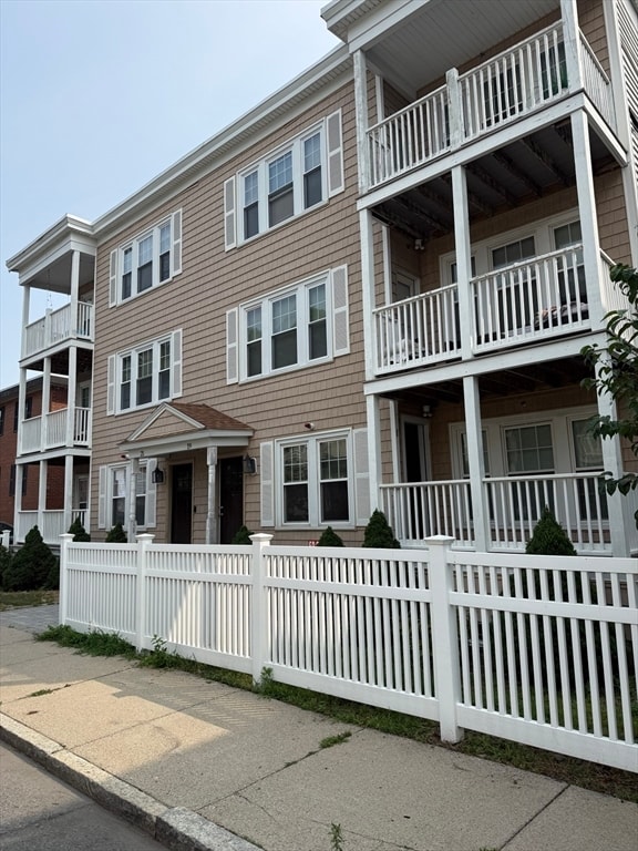 Building Photo - 19 McKone St