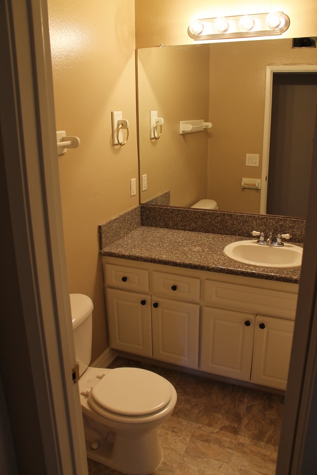 17c7.jpg - Moss Creek Apartments