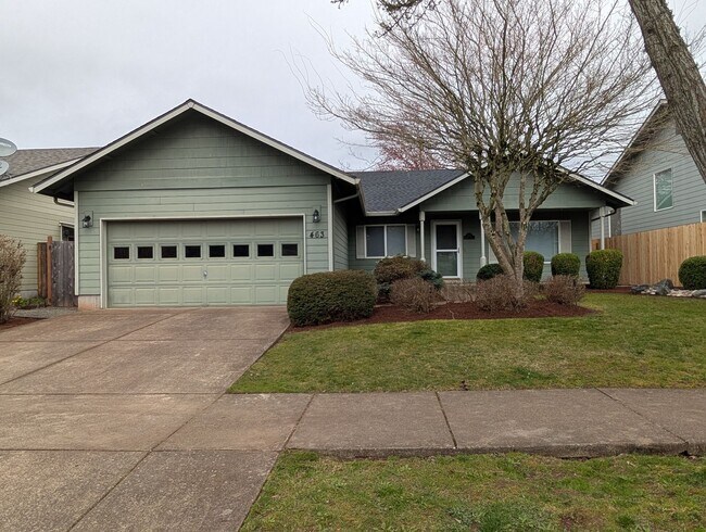 Foto del edificio - Beautiful 3-Bedroom, 2-Bath Home With fenced yard!