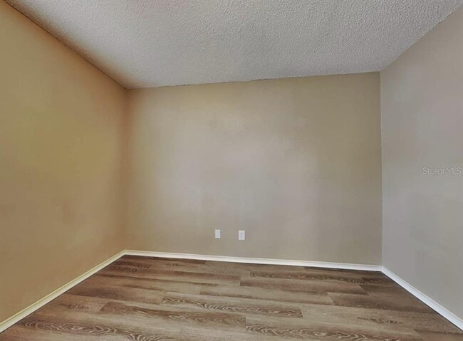 Foto del edificio - 1429 Woffington Ave