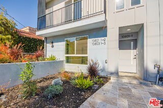 Foto del edificio - 10801 Kling St