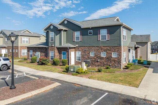 Building Photo - Port Royal at Spring Hill