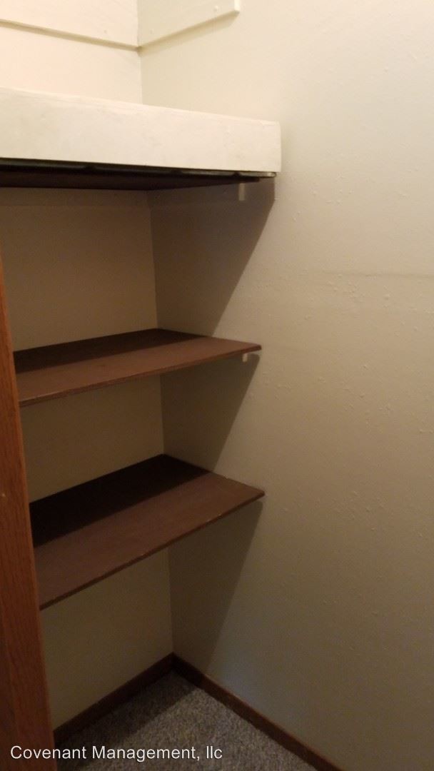 Foto del edificio - 1 br, 1 bath Apartment - 320 7th St.