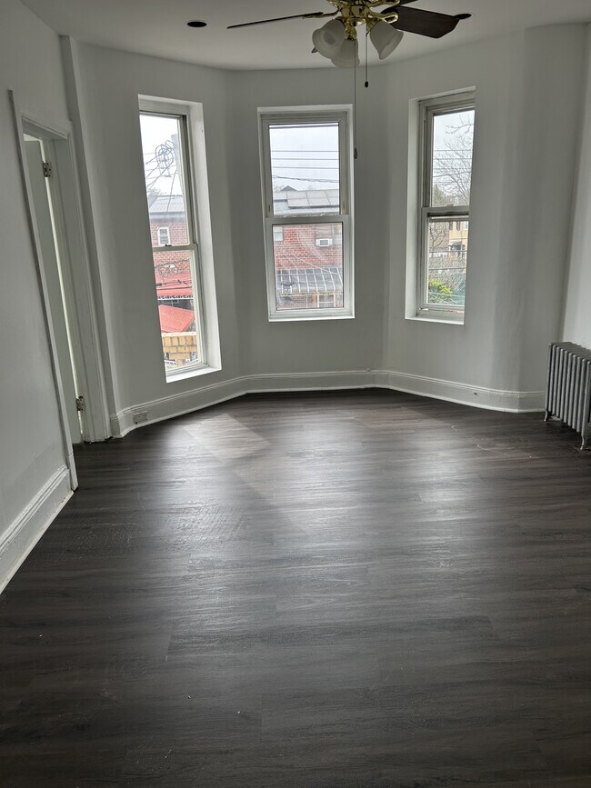 Sala de estar - 531 Ashford St