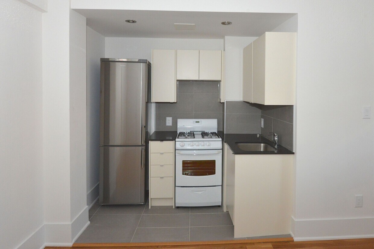Photo principale - 160 Huron St