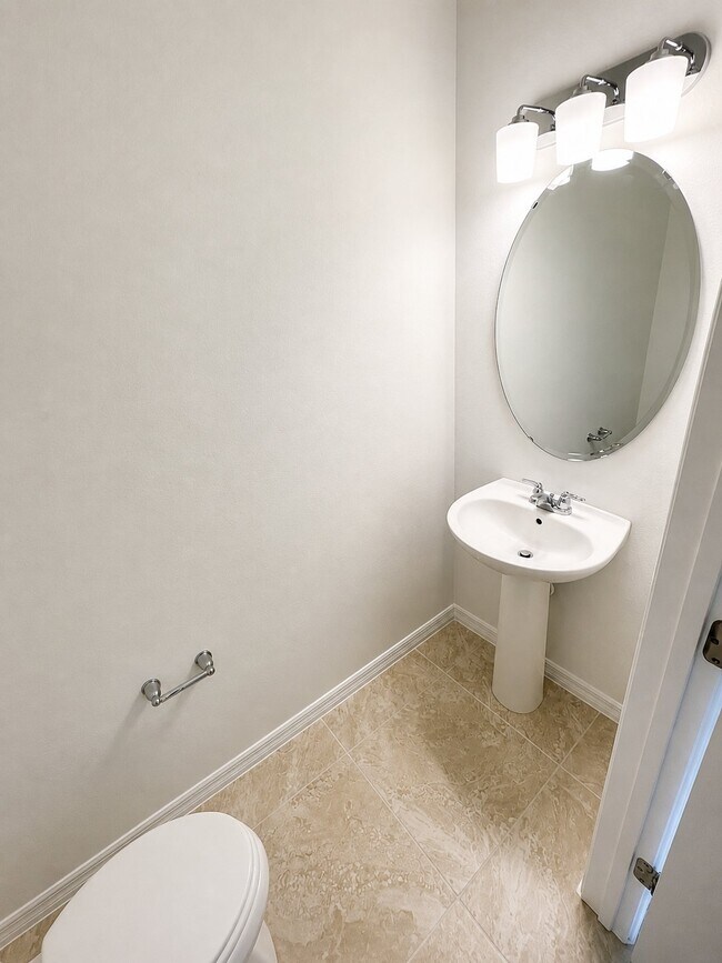 Foto del edificio - 5144 Inspire Ln
