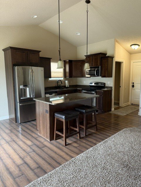 Foto del edificio - 211 NE 19th Ct