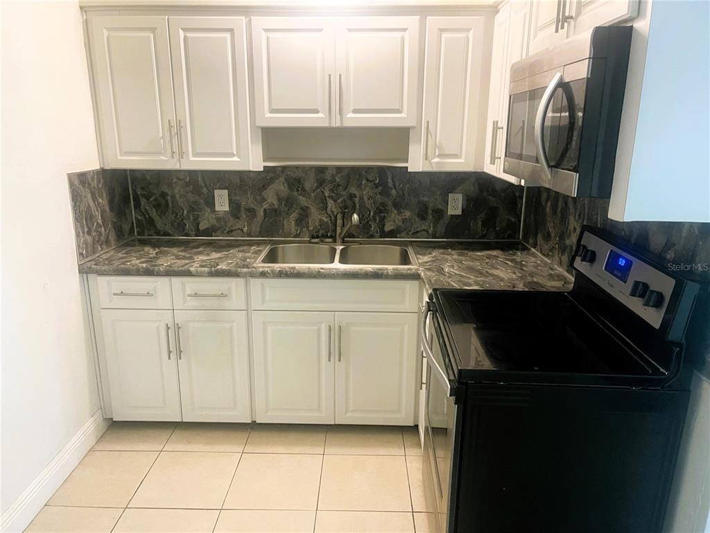 Foto principal - 6266 1st Ave S