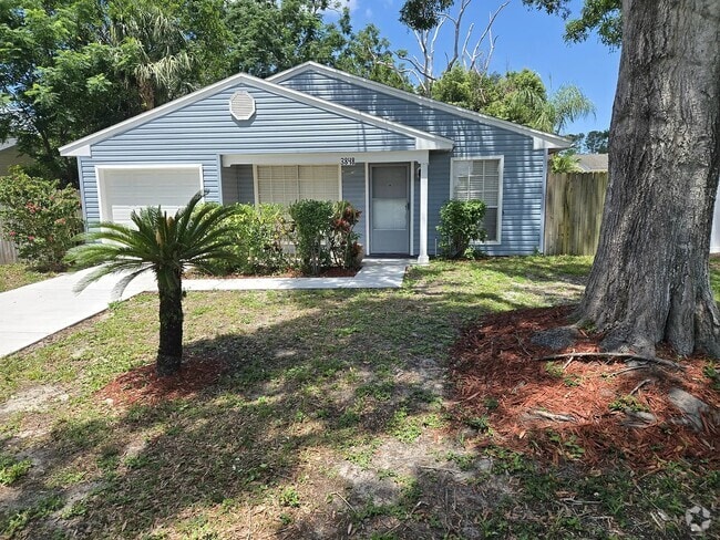 Building Photo - 3848 Berkshire Ct