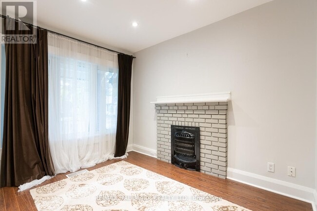 Building Photo - 70 Lawlor Ave