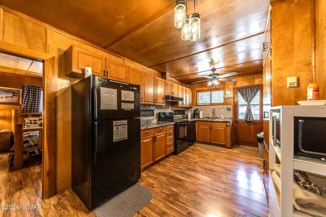 Foto del edificio - 3396 Navajo Dr