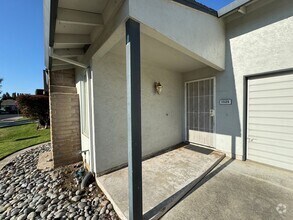 Building Photo - 1525 S Fairmont Ave