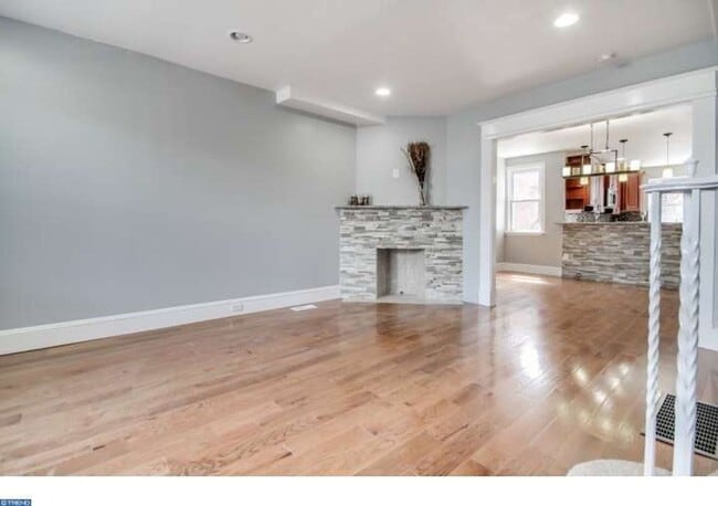 Foto del edificio - Stunning 3-Bedroom, 2-Bathroom Townhouse i...