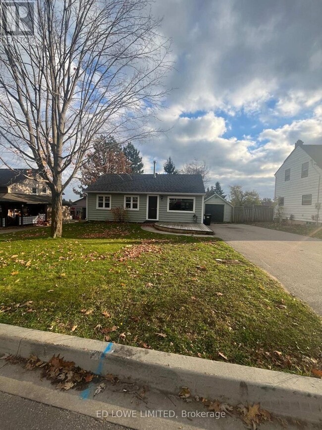 Building Photo - 107 Letitia St