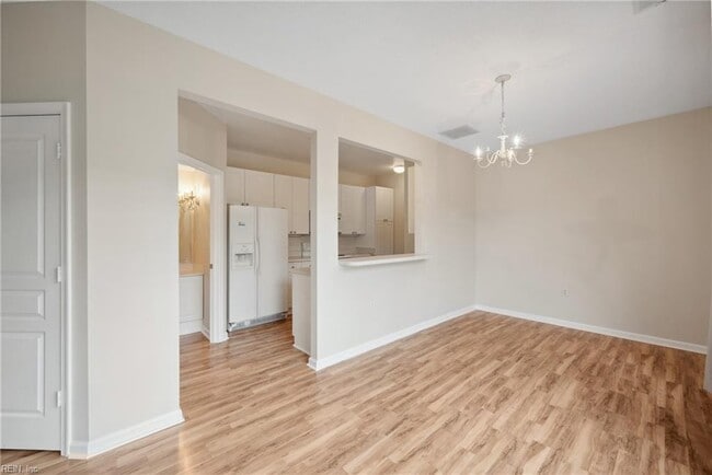 Building Photo - 2412 Wessington Dr