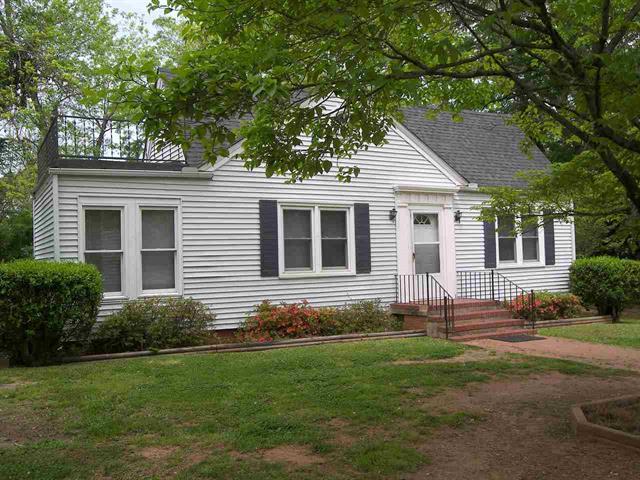Building Photo - 302 E Greene St