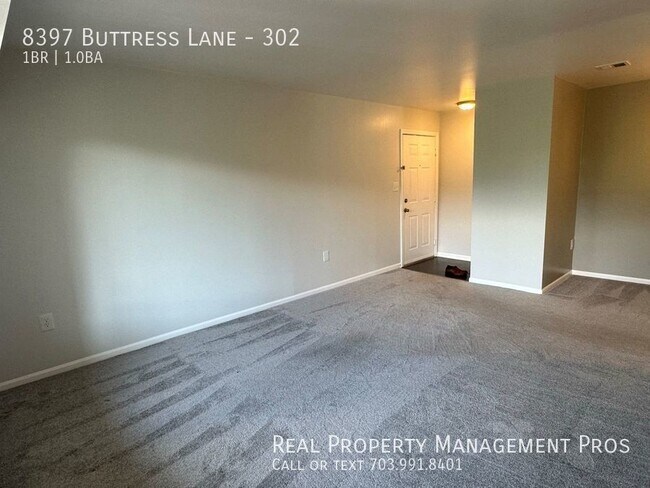Building Photo - Qualify for a zero deposit? Top floor unit