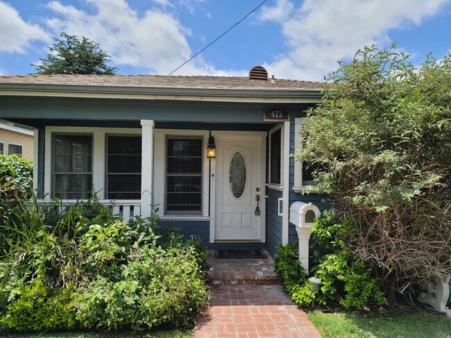 Foto del edificio - 422 N Shaffer St