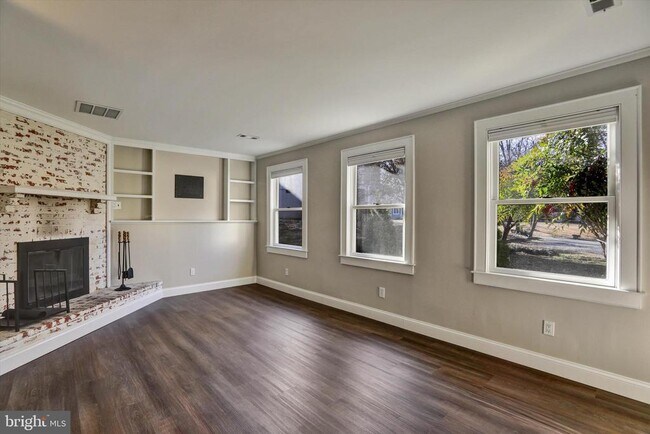 Foto del edificio - 722 Genessee St