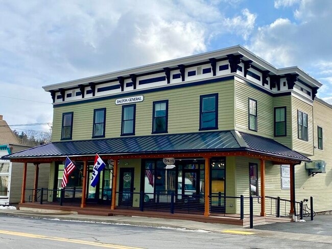 Building Photo - 111 W Main St