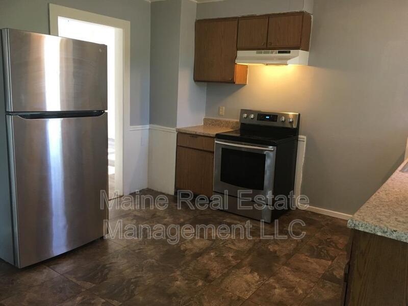 Primary Photo - 207 S Main St