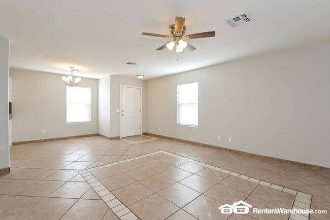 Foto del edificio - NEWLY RENOVATED!!! 3 bed 2 bath Ready for ...