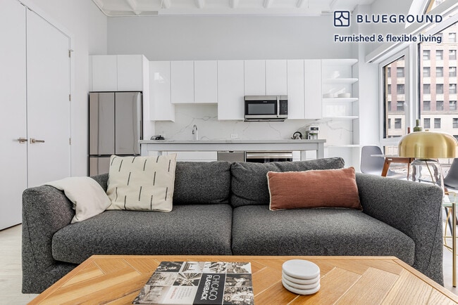 Building Photo - 188 N Wells St