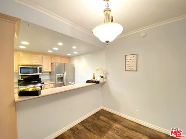 Building Photo - 1745 Camino Palmero St