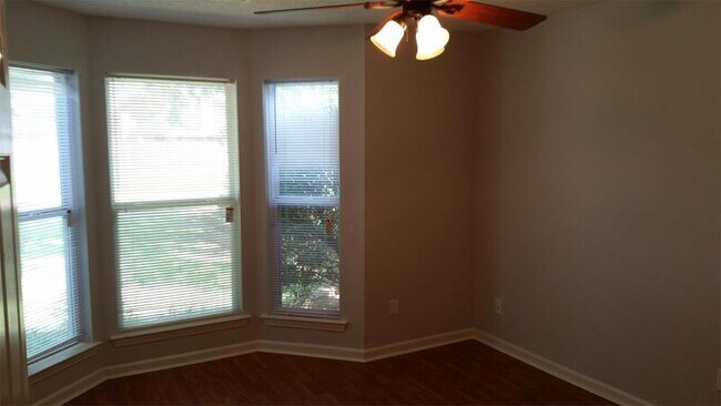 Building Photo - 2693 Green Hollow Ln