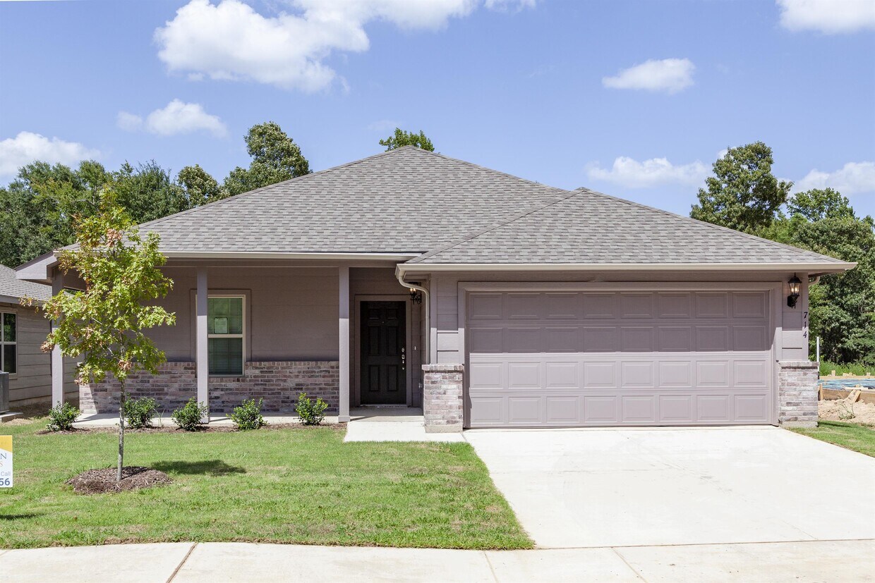 Foto principal - 702 N Wofford St