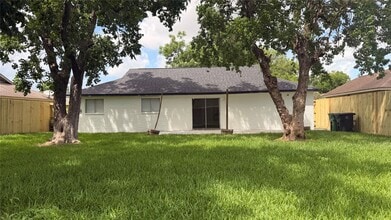 Building Photo - 12010 Flushing Meadows Dr