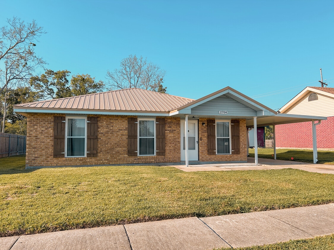 2704 Sieglinde Ct, Marrero, LA 70072 House Rental in Marrero, LA