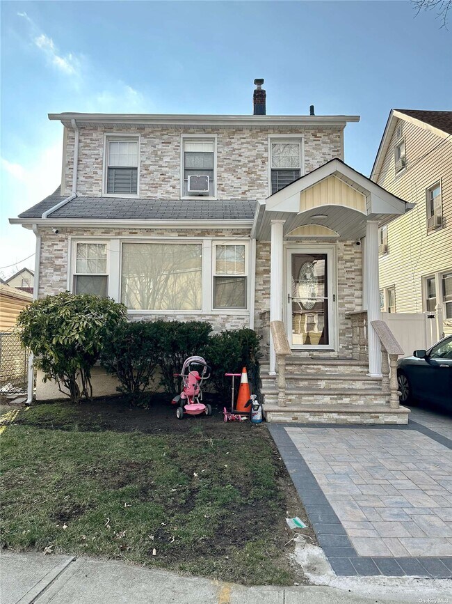 Building Photo - 86-54 233rd St