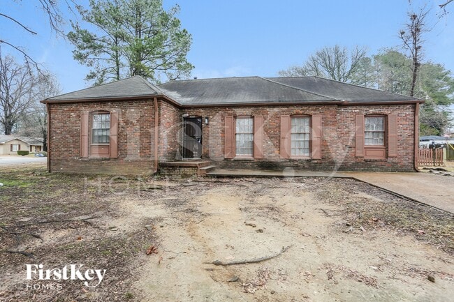 Foto del edificio - 3900 Hermitage Dr