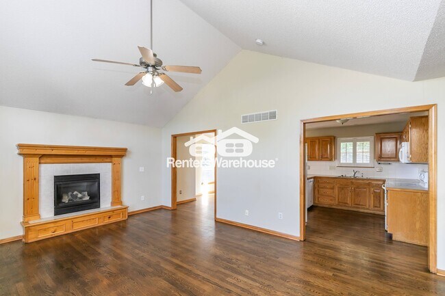 Foto del edificio - 804 Stratford Dr