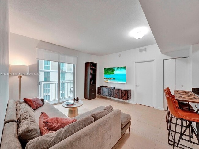Building Photo - 7270 SW 88th St