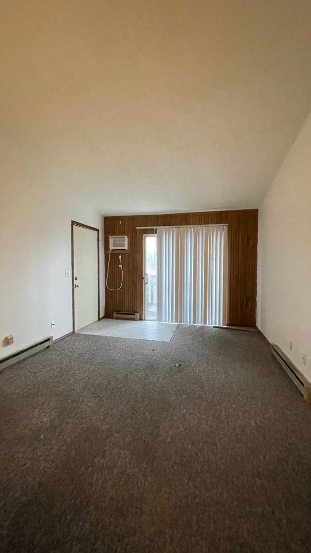 Foto del edificio - WEST LAFAYETTE...1 Bedroom 1 Bath