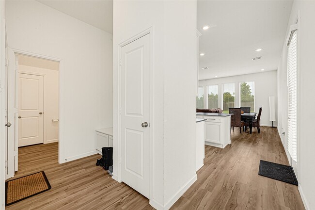 Building Photo - 12978 Rio Mariano Ln