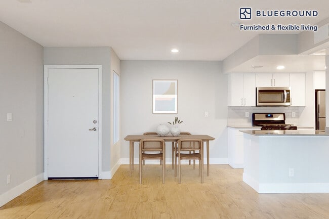 Building Photo - 3831 Orchid Ln