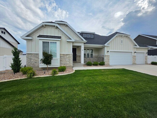 Building Photo - 1434 E Erickson Knl Ln
