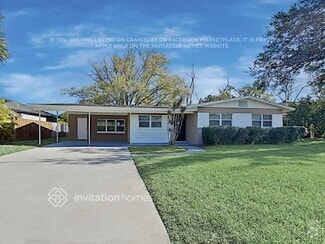 Building Photo - 324 Lake Fair Ln