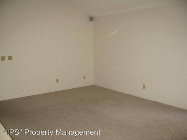 Building Photo - 3 br, 2 bath House - 9286 N. Chance Ave.
