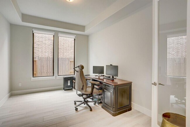 Foto del edificio - 28919 Ridge Valley Ct