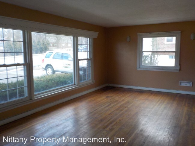 Building Photo - 3 br, 1 bath House - 954 N. Atherton Street